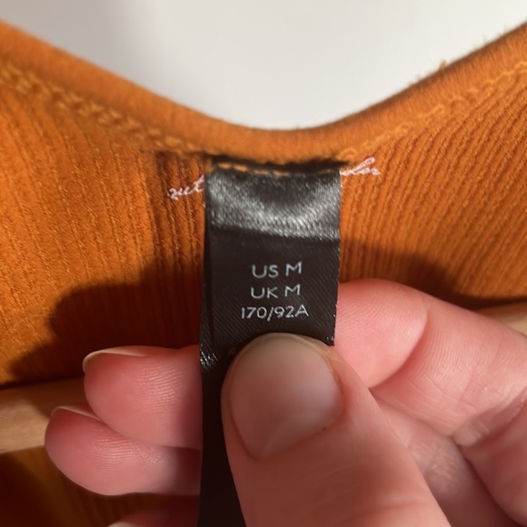 Urban Outfitters Out From Under Hailey Seamless Plunge Bra Burnt Orange Crop - Picture 3 of 4